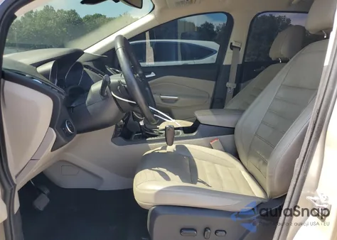 2017 Ford Escape Titanium z USA, uszkodzony, nr VIN 1FMCU9J94HUC17036